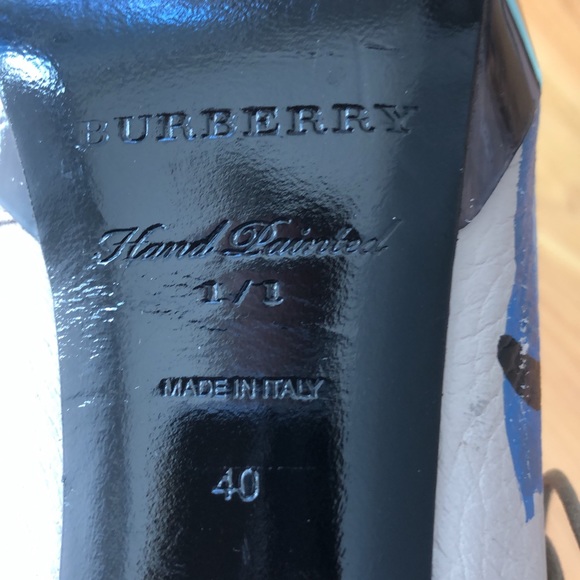RARE Burberry Hand-Painted One of a Kind Booties - Picture 3 of 13